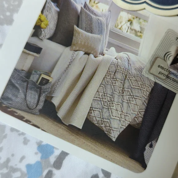 NWT ✨ John Robshaw Vanaja cotton duvet Queen